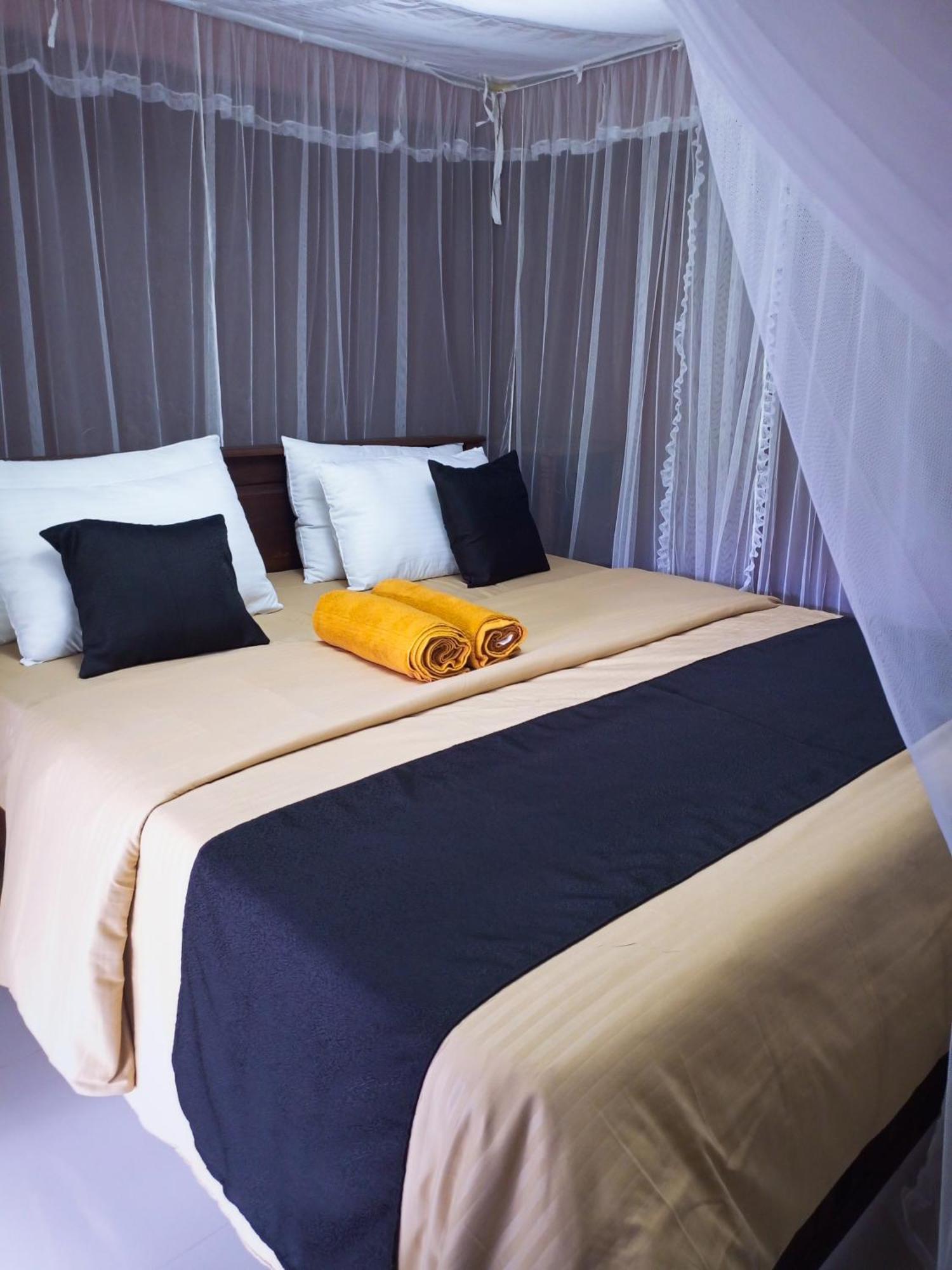 Creek Downhills Bed & Breakfast Ела Екстериор снимка