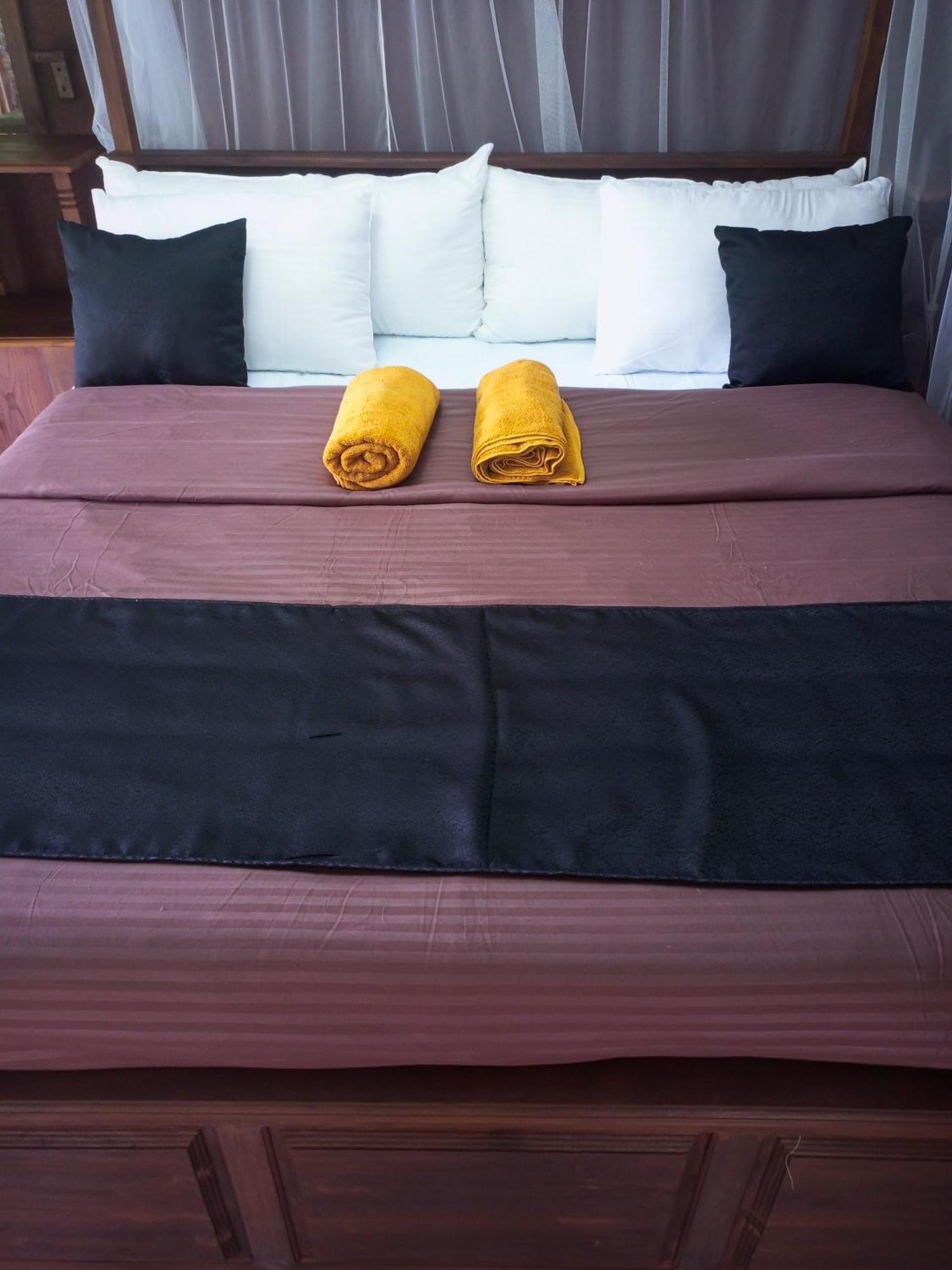 Creek Downhills Bed & Breakfast Ела Екстериор снимка